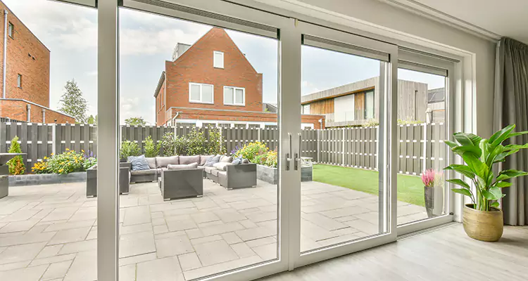 Best Sliding Screen Door Replacement Company in Sunset, FL